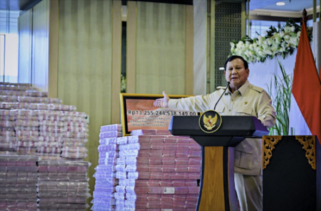 Presiden Prabowo Subianto nyatakan uang hasil korupsi CPO Rp13,2 Triliun yang dikembalikan pada negara akan digunakan untuk kesejahteraan rakyat/Foto: BPMI Setpres